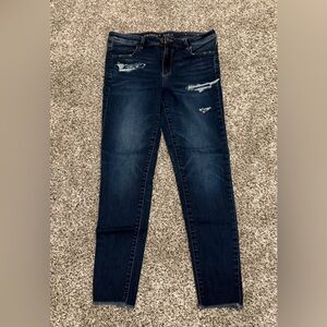 Size 14 long American Eagle distressed jeggings